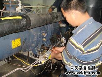 中央樱花视频免费观看樱花视频黄APP更換油過濾芯3.jpg