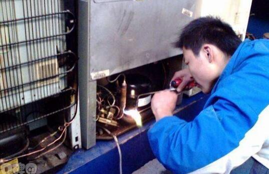 中央樱花视频免费观看外機不轉怎麽辦